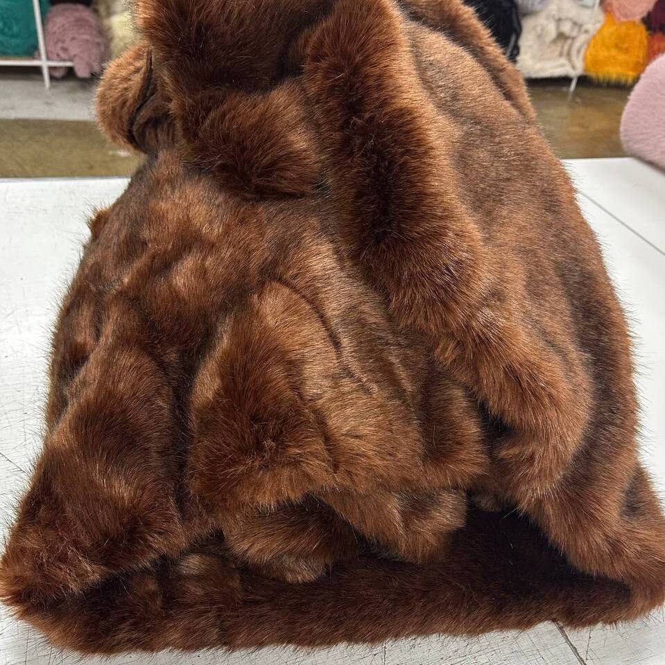 Русская норка, коричневый (Коричневый)