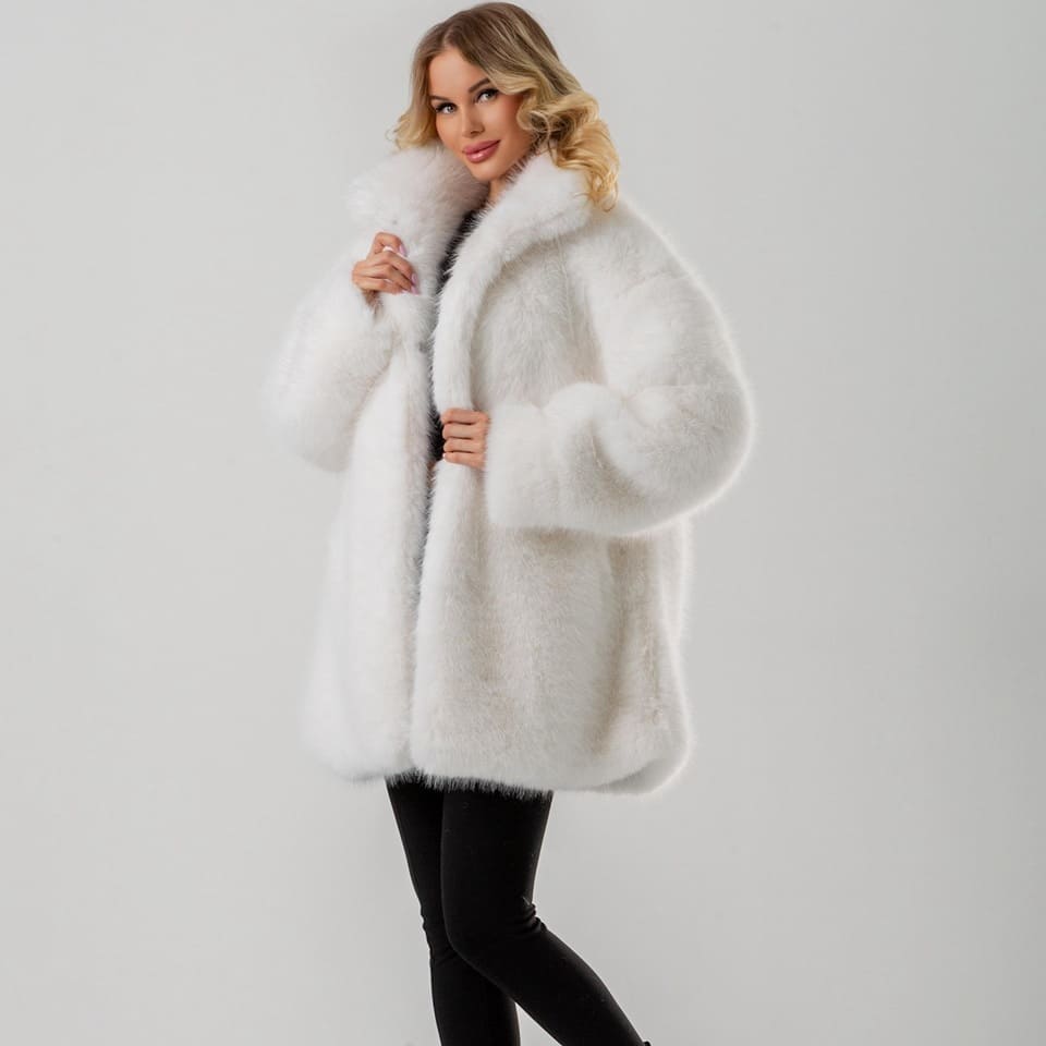 Экошуба из искусственного меха под сибирскую норку, длина 80 см (Белая)