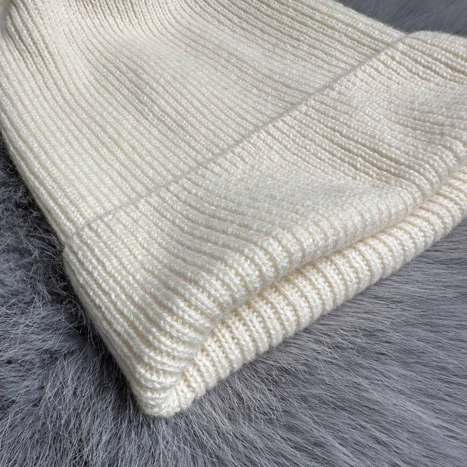 Кашемировая шапочка в рубчик (Белая)