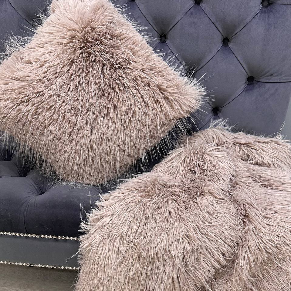 Декоративные подушки из искусственного меха Страус (Какао)