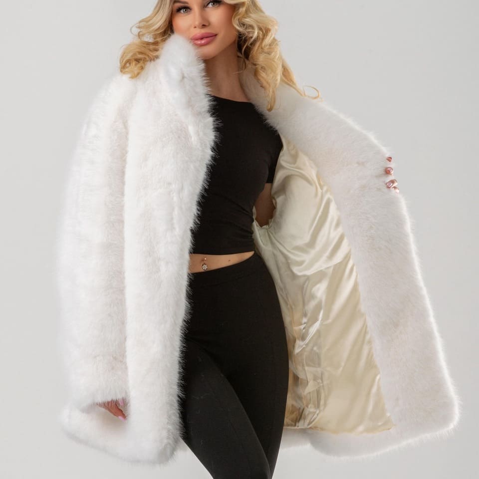 Экошуба из искусственного меха под сибирскую норку, длина 80 см (Белая)