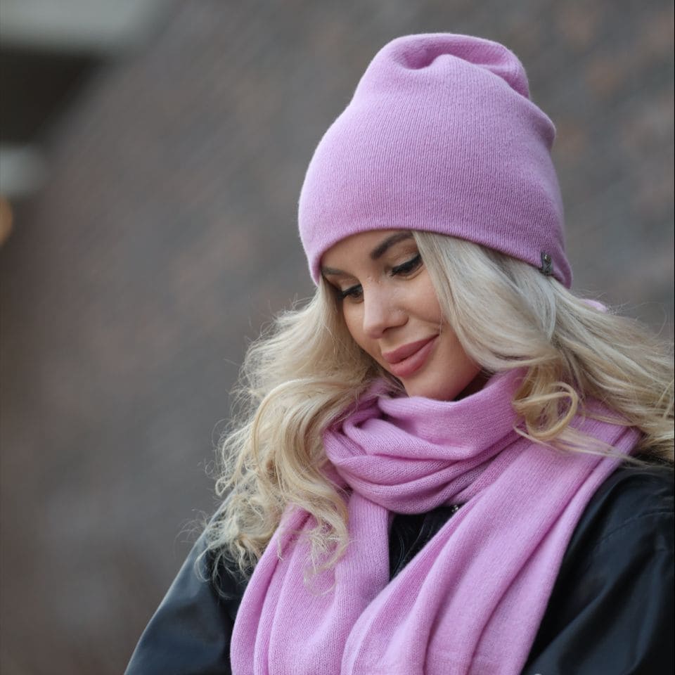 Шапка бини из 100% итальянского кашемира (Сиреневая)